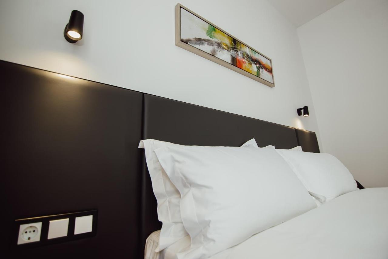 Graphic Hotel Μπατούμι Εξωτερικό φωτογραφία